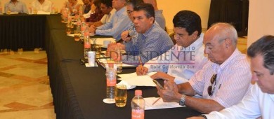 CCC y XIII Administración Municipal se reúnen para enumerar necesidades básicas de Los Cabos