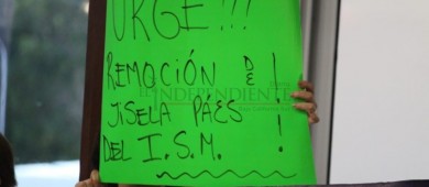 Protestan mujeres contra Jisela Paes en el Congreso de BCS
