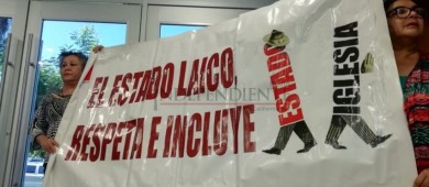 Protestan mujeres contra Jisela Paes en el Congreso de BCS