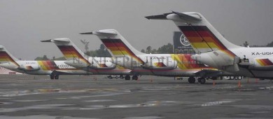 Ex empleados de AeroCalifornia piden apoyo a AMLO en su lucha