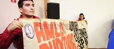 Exigen auditar SEP de Héctor Jiménez frente a Esteban Moctezuma