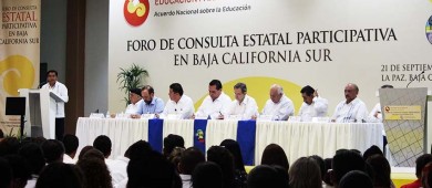 Exigen auditar SEP de Héctor Jiménez frente a Esteban Moctezuma