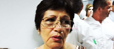 Trabajaremos con la legislatura para tipificar el feminicidio: Regidora