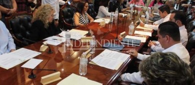 Toma protesta gabinete y comisiones edilicias y delegados de Los Cabos