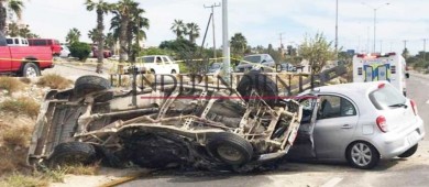 Dos muertos en aparatoso accidente en Corredor Turístico de CSL