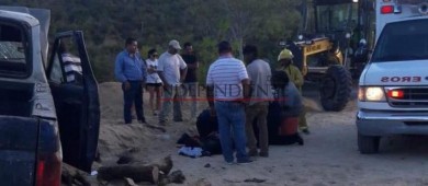 Tres heridos en aparatosa volcadura en camino rural a La Candelaria