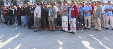 Transportistas exigen a la Alcaldesa de Los Cabos pare al servicio de Uber