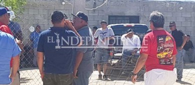 Sitian casa de taxista involucrado en choque con Uber en Los Cabos