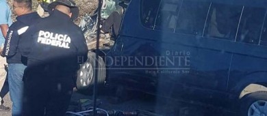 Otro choque entre un taxi y un camión en el corredor turístico de Los Cabos