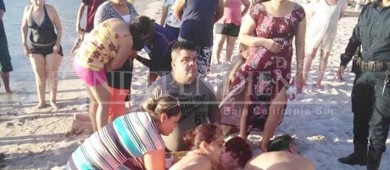 Por poco y se ahoga una menor de 3 años en Playa el Coromuel