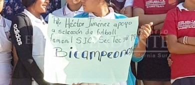 Por falta de apoyo a niños deportistas, toman instalaciones de la SEP en Los Cabos