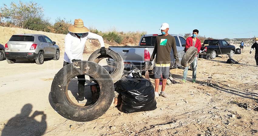 Difícil y complicado el limpiar el fondo marino de la bahía de CSL