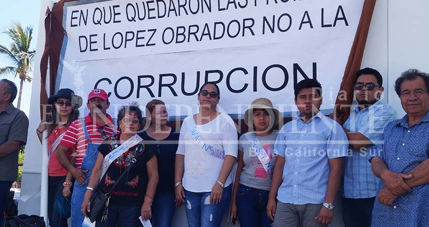 Denuncian complicidad de vecinos con Alcalde de La Paz para quitarle su patio