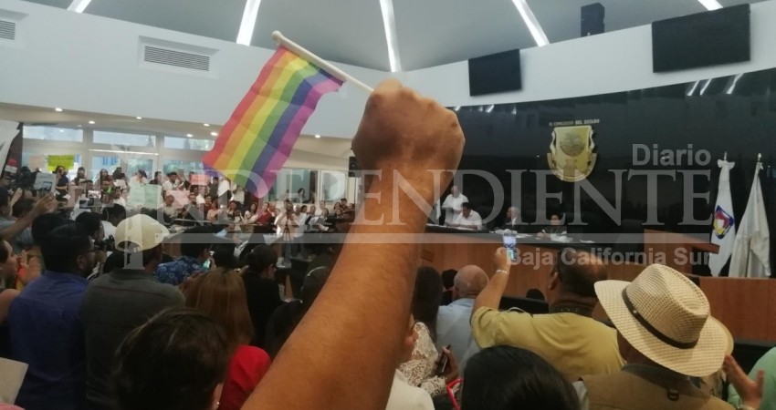 Entre lágrimas y festejos, comunidad LGBTTI recibe el matrimonio igualitario