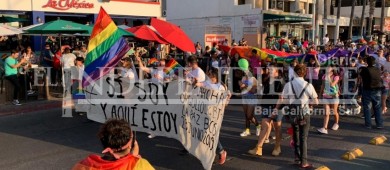 Marcha gay de La Paz festeja Matrimonio Igualitario
