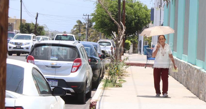 Debemos mantenernos hidratados para evitar golpe de calor: Jurisdicción Sanitaria 