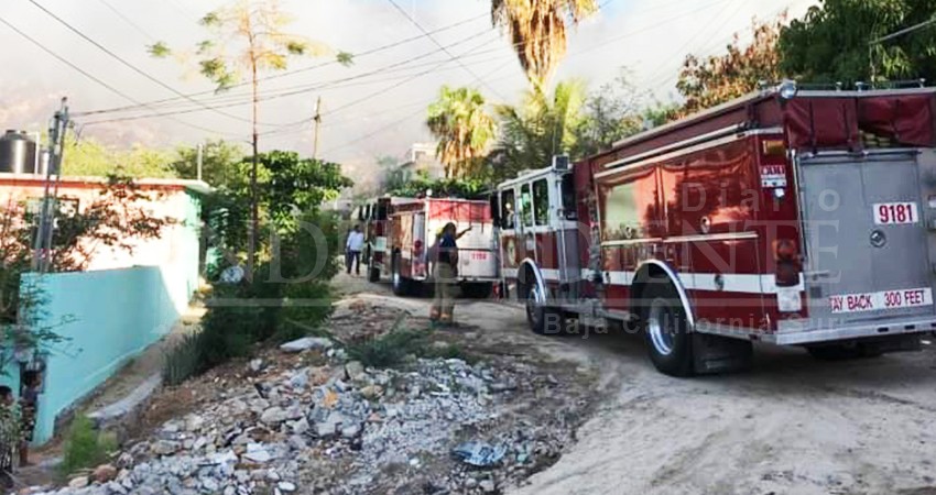 Ni con lluvia cesan los incendios en Cabo San Lucas  