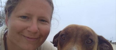 Mujer Alemana camina desde Tijuana hasta La Paz para hacer conciencia sobre el abuso y violación