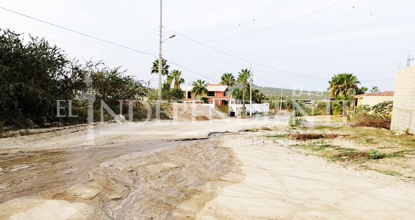 Colapsa tubería de agua potable la madrugada de este jueves en CSL 