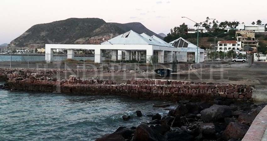 Pretende Gobierno BCS demoler viejo “mercado de pescadores” del malecón 