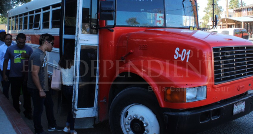 Demanda sobrepasa al transporte público de SJC; transportistas exigen concesiones