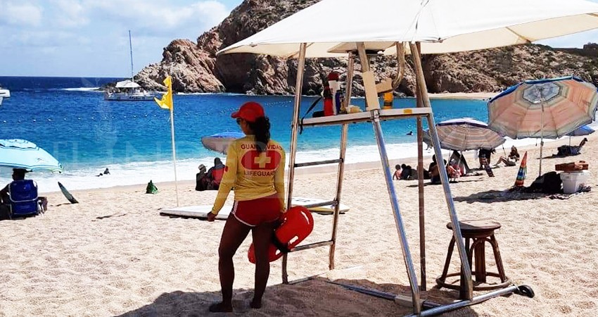 Zofemat Los Cabos contrata a las primeras guardavidas mujeres
