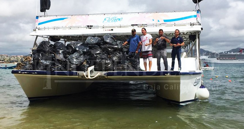 Ciudadanos unen fuerzas para limpiar CSL tras las lluvias  