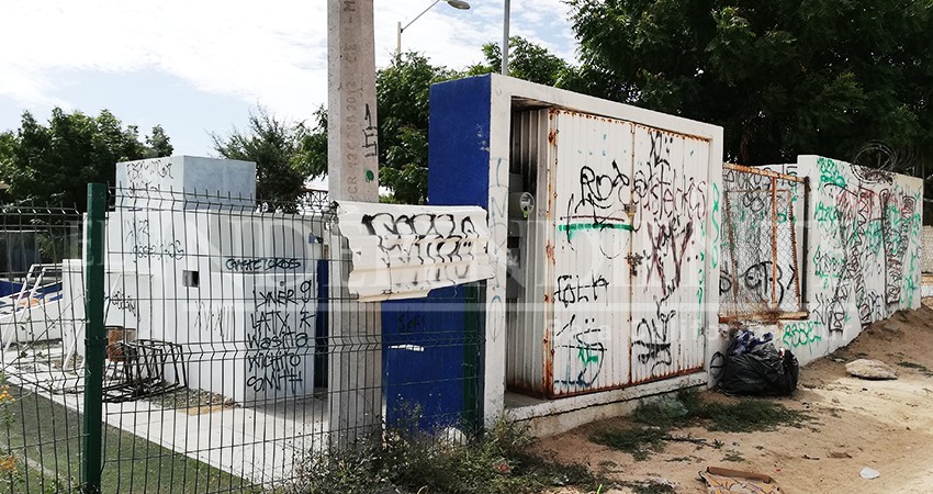 Abandonada Unidad Deportiva de la colonia Leonardo Gastelum de CSL