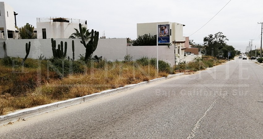 Veinte años de abandono gubernamental han vivido vecinos del Tezal en CSL