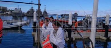 Embarcación se incendia en las inmediaciones de la Isla Espíritu Santo