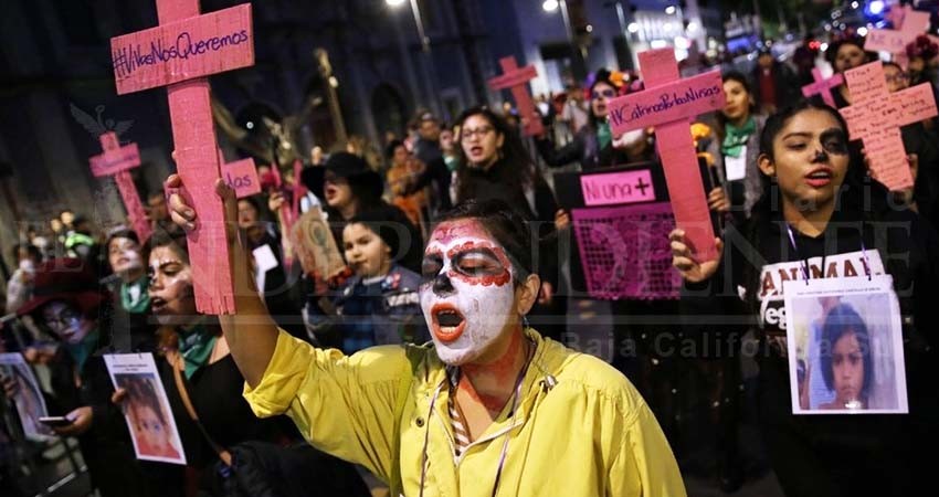 Movilización puso en la mesa feminicidios y violencia de género: Leonel Cota