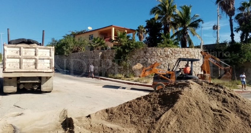 Aún pendientes compromisos del Ayuntamiento de Los Cabos con vecinos de El Tezal