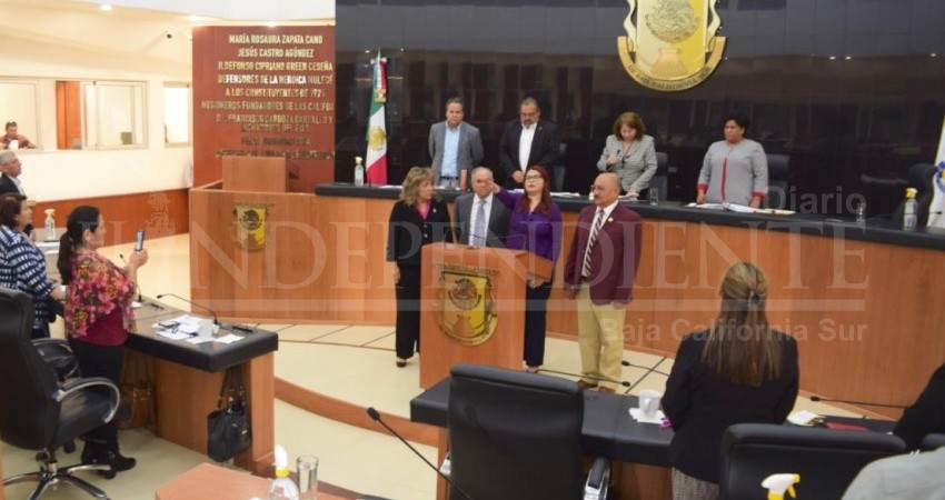 Está “completo” el Congreso BCS; toman protesta suplentes faltantes