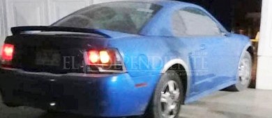 Con todo y carro intentó ingresar al templo de Santa Bárbara