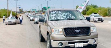 Marchan en La Paz y Los Cabos contra AMLO