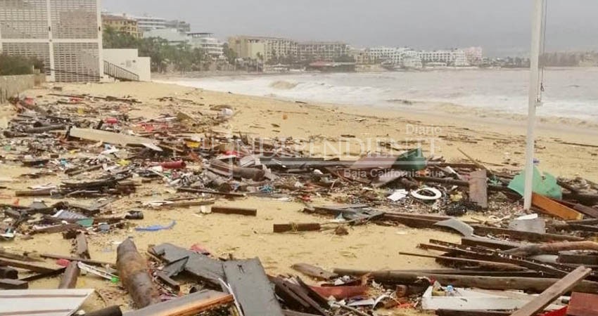 Contaminan playas de CSL con basura y cacharros que arrastró “Genieveve”