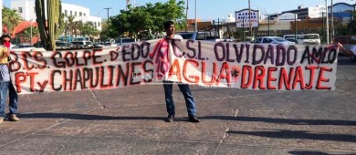 Ciudadanos de Los Cabos protestan en contra de AMLO