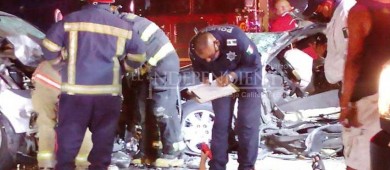 Encontronazo vehicular deja 3 lesionados; uno de gravedad