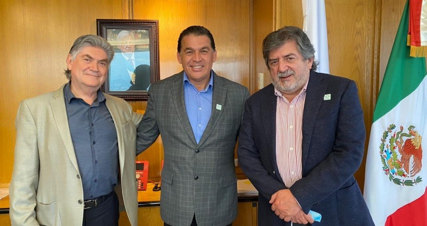 Promociona el Alcalde Muñoz Álvarez más rutas aéreas nacionales e internacionales para La Paz