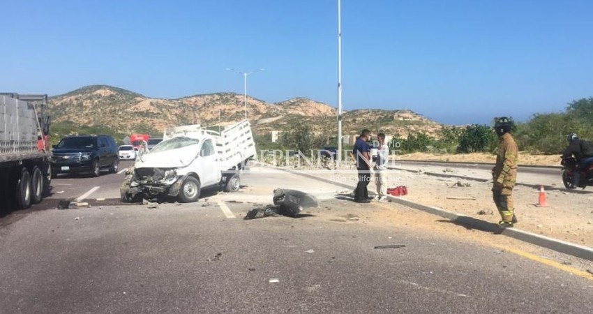 Aparatoso accidente en el Corredor Turístico de Los Cabos