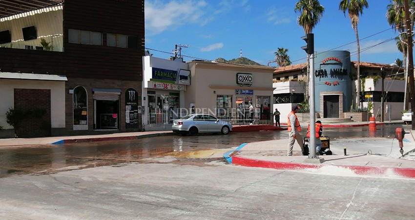 Basura “tapona” drenaje de colonia Matamoros en CSL