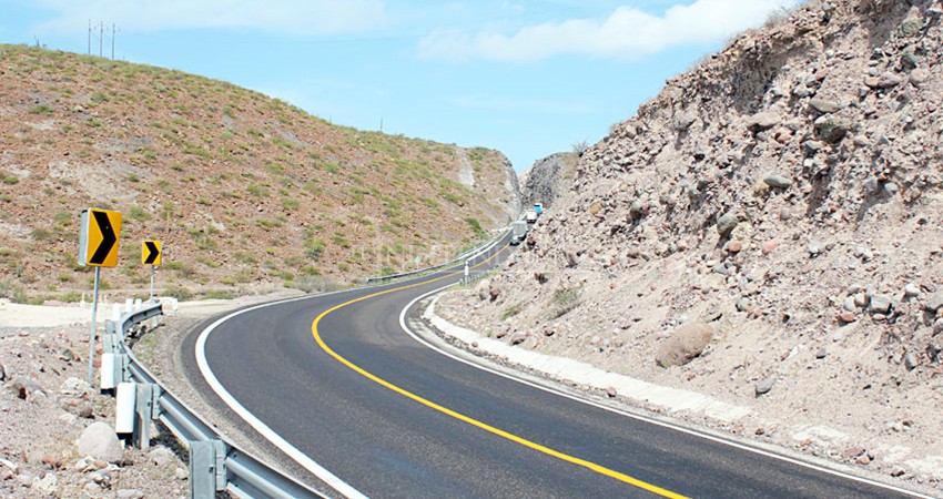 En diciembre finalizarán ampliación de la carretera a Pichilingue