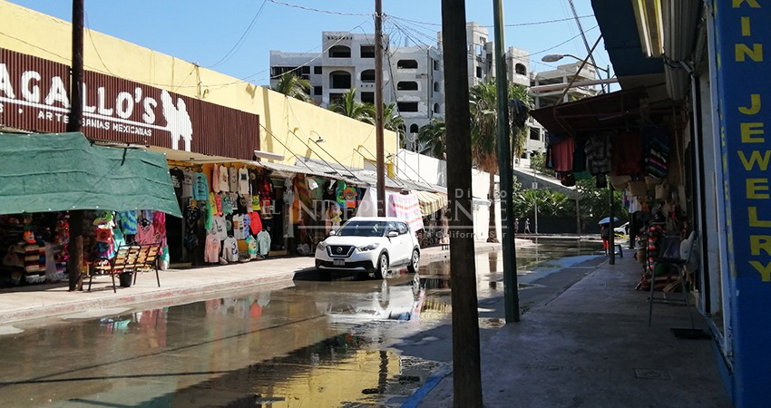 Regresan aguas negras a la zona turística de Cabo San Lucas 