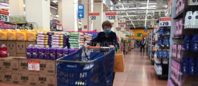 Negocios no deben permitir ingreso de menores 12 años, es motivo de multa