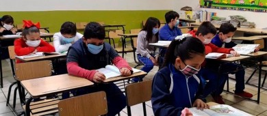 Ni el semáforo verde sería garantía de regreso a clases: SEP