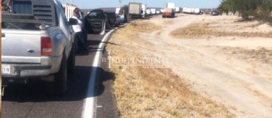 Retiran bloqueo en Las Pocitas pero regresan hoy a las 8 am