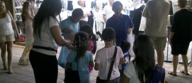 Menores de edad “franelean” en semáforos de CSL