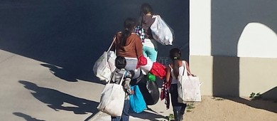 Menores de edad “franelean” en semáforos de CSL