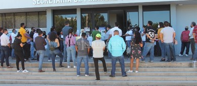 Logran profesores de “tiempo completo” acuerdo parcial: no termina la protesta, aseguran