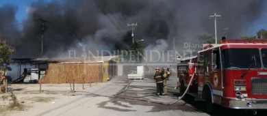 Se incendian "Segundas" en Cabo San Lucas